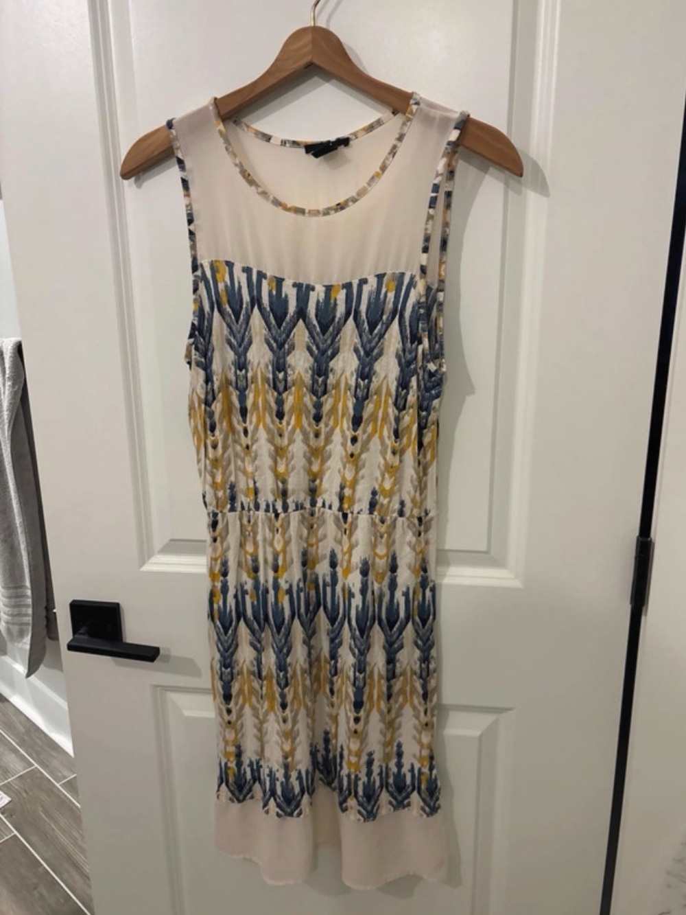 H&M Sleeveless Patterned Midi Dress in Ivory, Blue & Yellow Size Small